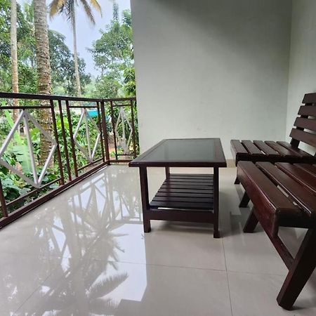 Pknhomestay Kumily Thekkady Bagian luar foto
