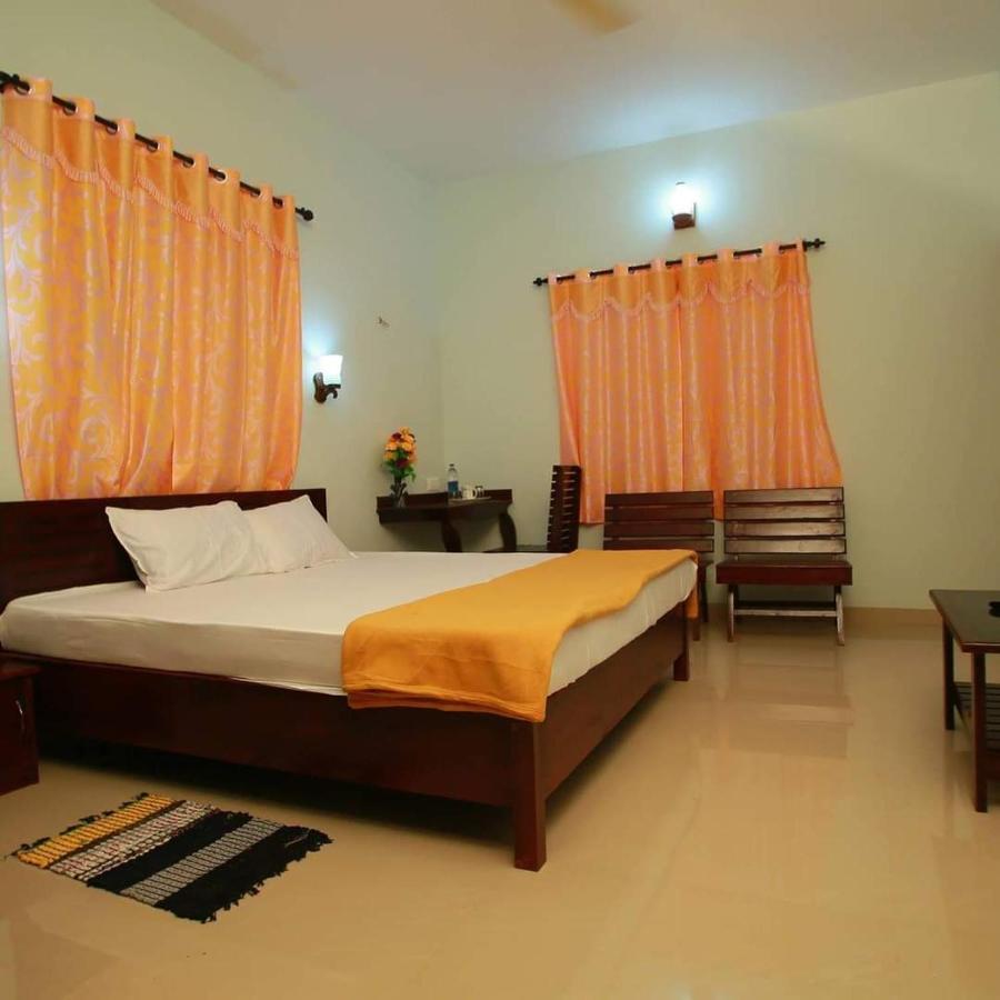 Pknhomestay Kumily Thekkady Bagian luar foto