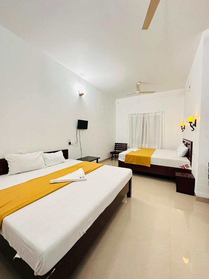 Pknhomestay Kumily Thekkady Bagian luar foto