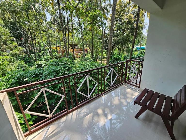 Pknhomestay Kumily Thekkady Bagian luar foto