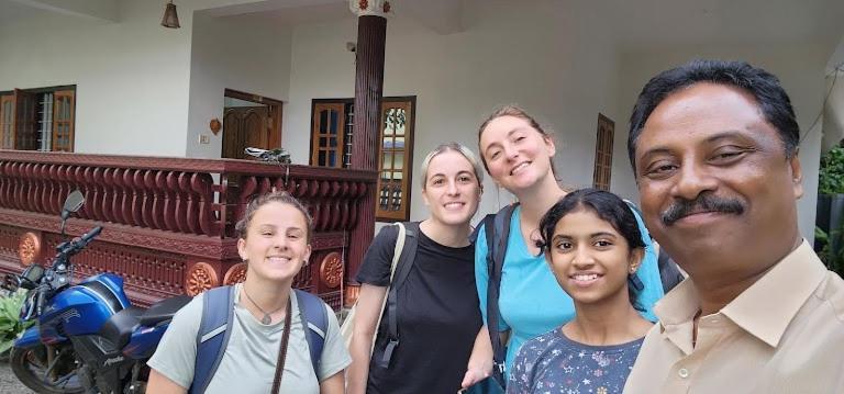 Pknhomestay Kumily Thekkady Bagian luar foto